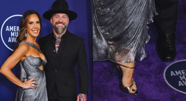 Kendra Scott & Zac Brown's 2025 AMAs Red Carpet Style