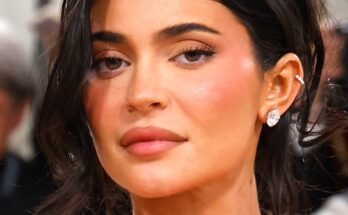 Kylie Jenner's Inappropriate Dress at Bezos' Wedding