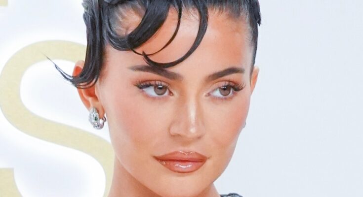 Kylie Jenner's Bold Dress at Bezos-Sanchez Wedding Sparks Debate