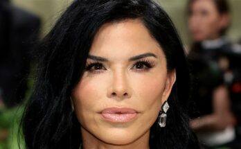 Unfiltered Lauren Sanchez Wedding Pics Spark Controversy