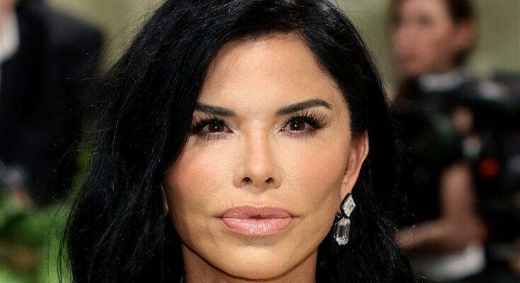 Unfiltered Lauren Sanchez Wedding Pics Spark Controversy